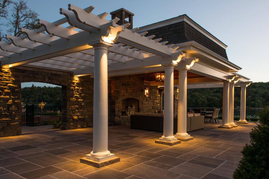 FX Luminaire Landscape & Architectural Lighting