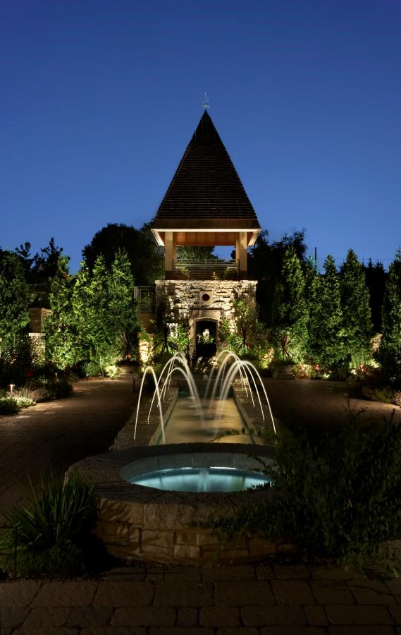 FX Luminaire | LED Landscape Lighting